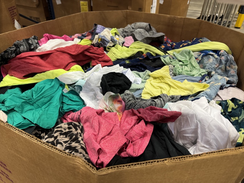 Donations APPAREL Truckload